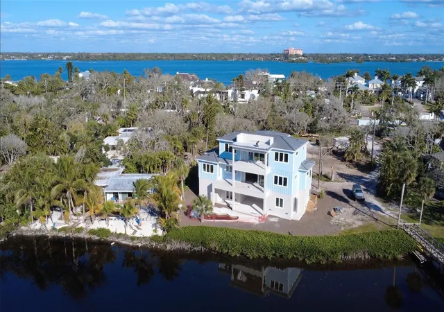 Photo 3 of Single family home for sale at 8534 Heron Lagoon Cir, Sarasota, FL 34242 | MLS# A4687653 | Listing updated on 2026-10-31