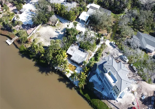 Photo 4 of Single family home for sale at 8534 Heron Lagoon Cir, Sarasota, FL 34242 | MLS# A4687653 | Listing updated on 2026-10-31