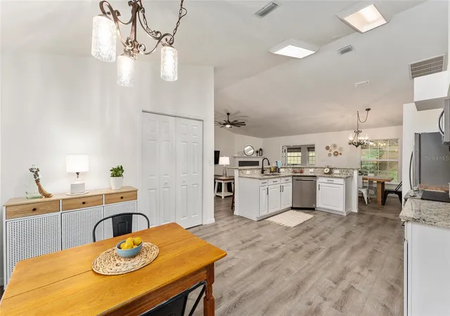 5th image of 7237 Edmund Ct, Mount Dora, FL 32757 | MLS# O6393908