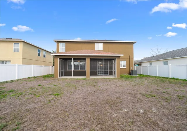 Photo 4 of Sale Pending at 1609 Atlantic Dr, Ruskin, FL 33570 | MLS# TB8490864 | Listing updated on 2026-10-05