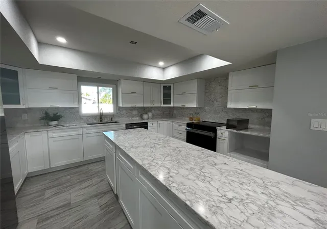 4th image of 6370 Conniewood Sq, New Port Richey, FL 34653 | MLS# O6393928