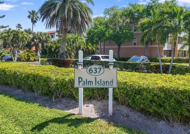 Photo 2 of Townhouse for sale at 637 Pinellas Bayway S #301, Saint Petersburg, FL 33715 | MLS# TB8490902 | Listing updated on 2026-09-15