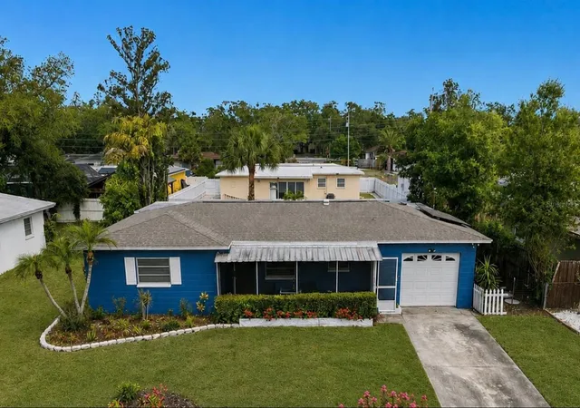 Photo 2 of Single family home for sale at 2027 E Valencia Way, Clearwater, FL 33764 | MLS# TB8490914 | Listing updated on 2026-10-04