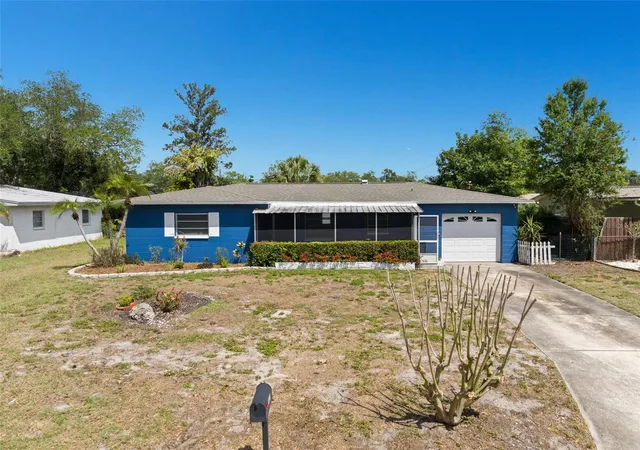 Homes for sale in Clearwater, FL | 2027 E Valencia Wy E, Clearwater, FL 33764 | MLS# TB8490914