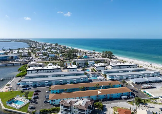 2nd image of 117 7Th St N, BRADENTON BEACH, FL 34217