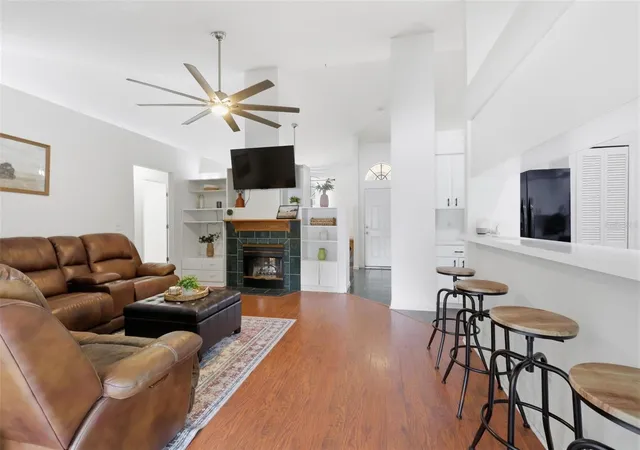 Photo 2 of Single family home for sale at 731 Edgewild Ct, Orange City, FL 32763 | MLS# V4948132 | Listing updated on 2026-09-05