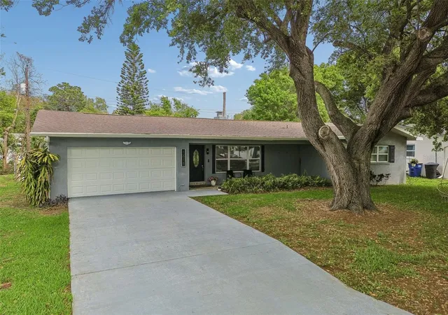 Homes for sale in Clearwater, FL | 1618 Barry Rd, Clearwater, FL 33756 | MLS# TB8490958