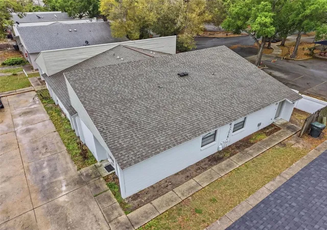 3rd image of 1912-1918 Crystal Grove Dr, Lakeland, FL 33801 | MLS# S5146602