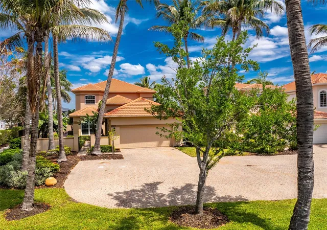 Photo 3 of Single family home for sale at 3337 Sunset Key Cir, Punta Gorda, FL 33955 | MLS# C7524003 | Listing updated on 2026-10-06