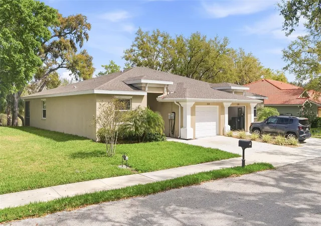 2nd image of 132 51st Street Cir E, Palmetto, FL 34221 | MLS# TB8491009