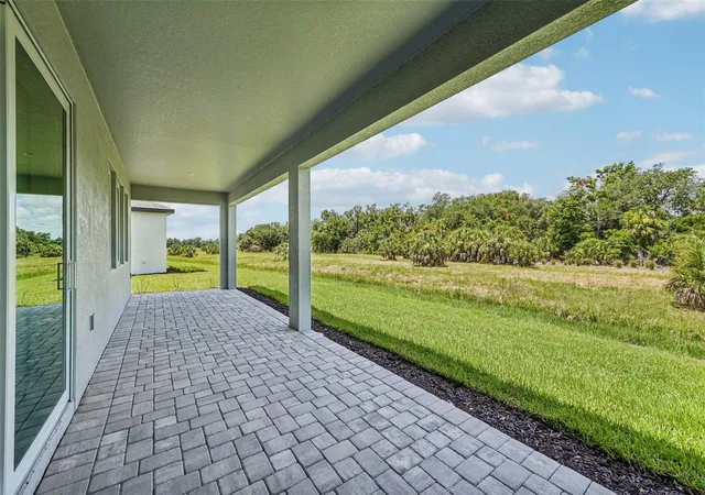 Photo 3 of Single family home for sale at 3689 142nd Terrace E, Parrish, FL 34219 | MLS# R4910954 | Listing updated on 2026-09-13