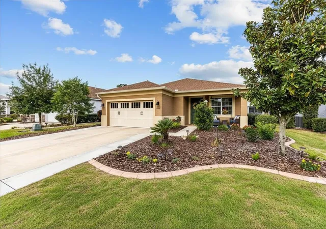 Photo 2 of Single family home for sale at 8566 Sw 79th Avenue, Ocala, FL 34476 | MLS# OM721595 | Listing updated on 2026-10-07