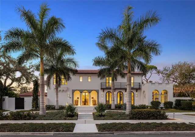 1st image of 416 Brightwaters Blvd Ne, Saint Petersburg, FL 33704 | MLS# TB8491058