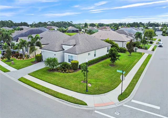 Photo 4 of Single family home for sale at 12022 Goldenrod Ave, Bradenton, FL 34212 | MLS# A4687719 | Listing updated on 2026-09-19