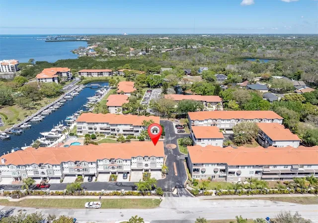 3rd image of 1501 Wharfside Dr, Tarpon Springs, FL 34689 | MLS# TB8491075