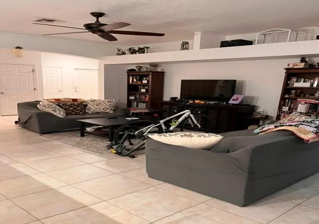 Homes for sale in Orlando, FL | 10049 Savannah Bluff Ln, Orlando, FL 32829 | MLS# O6394108
