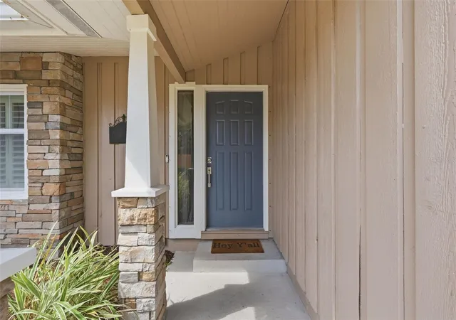 Photo 3 of Single family home for sale at 13917 76th Terrace, Seminole, FL 33776 | MLS# TB8491086 | Listing updated on 2026-10-08