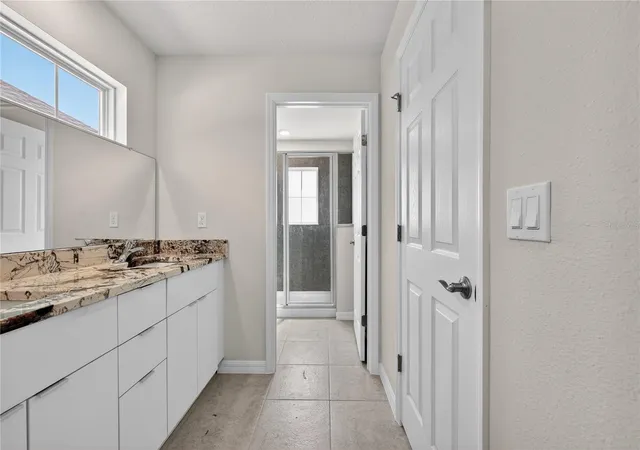 Photo 1 of Townhouse for sale at 172 Holly Village Dr, Davenport, FL 33837 | MLS# V4948146 | Listing updated on 2026-10-03