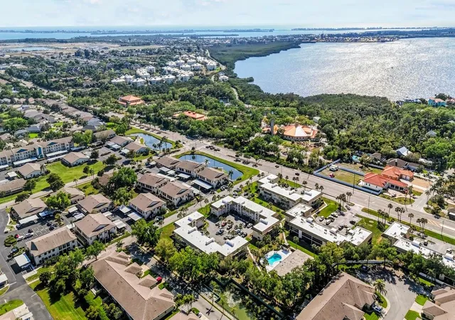 2nd image of 2727 75Th St W #8A2, Bradenton, FL 34209 | MLS# A4687735