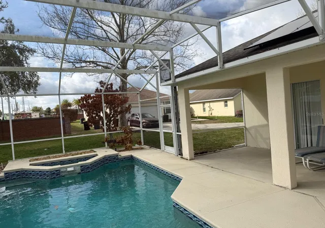Photo 3 of Single family home for sale at 471 Holborn Loop, Davenport, FL 33897 | MLS# O6394141 | Listing updated on 2026-06-21