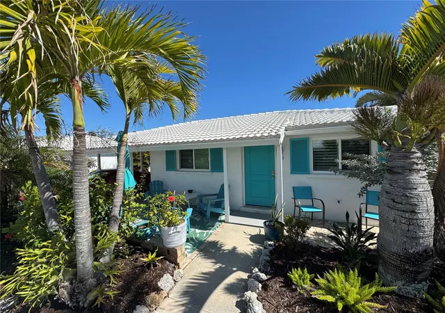 Homes for sale in Longboat Key, FL | 718 Spanish Dr N, Longboat Key, FL 34228 | MLS# A4687749