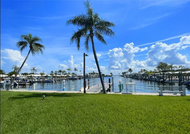 Homes for sale in Longboat Key, FL | 718 Spanish Dr N, Longboat Key, FL 34228 | MLS# A4687749