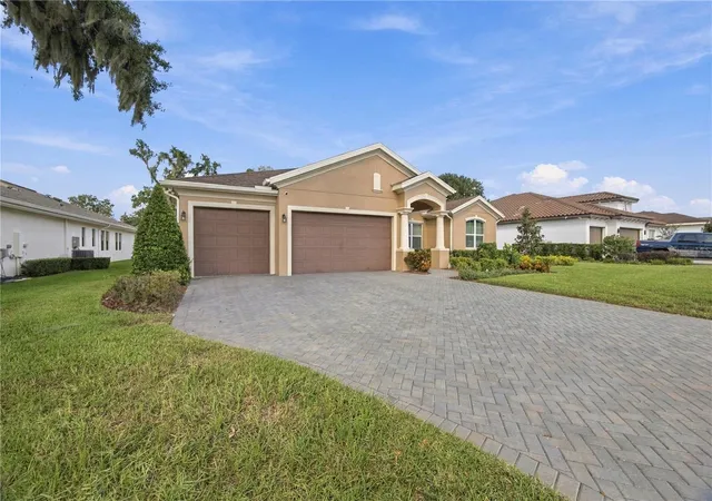 Photo 1 of Single family home for sale at 115 Brookover Ln, Brandon, FL 33511 | MLS# TB8491132 | Listing updated on 2026-10-22
