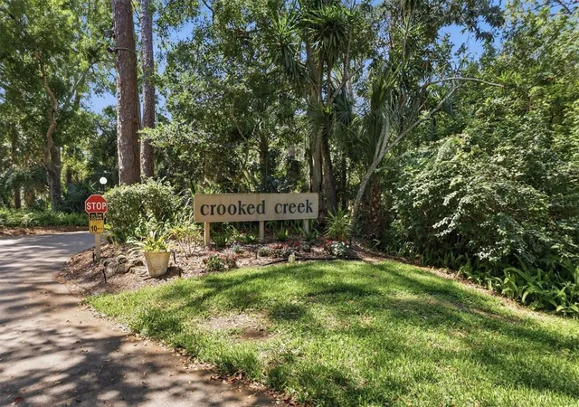 Photo 4 of House for sale at 3351 Thornwood Rd #3351, Sarasota, FL 34231 | MLS# A4687754 | Listing updated on 2026-09-17