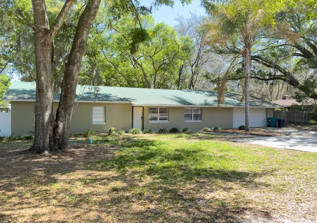 Homes for sale in Fruitland Park, FL | 207 Mandarin Ln, Fruitland Park, FL 34731 | MLS# G5110195