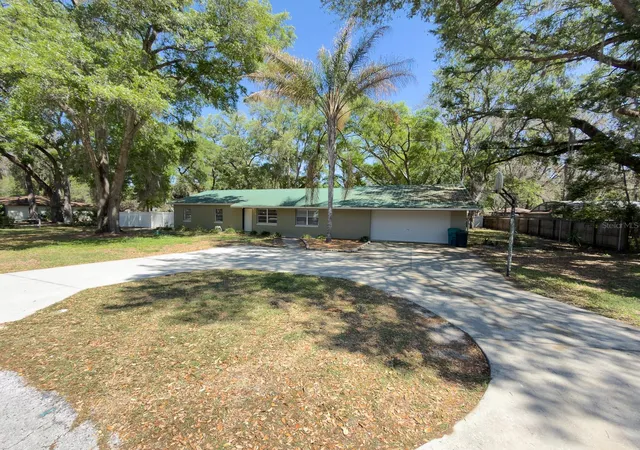 Photo 3 of Single family home for sale at 207 Mandarin Ln, Fruitland Park, FL 34731 | MLS# G5110195 | Listing updated on 2026-07-25