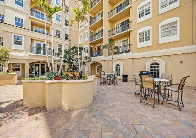 Photo 3 of Condo for sale at 1064 N Tamiami Trl #1406, Sarasota, FL 34236 | MLS# A4687760 | Listing updated on 2026-10-08