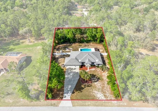 Photo 5 of Sale Pending at 1155 E Bluebird Ct, Hernando, FL 34442 | MLS# TB8491203 | Listing updated on 2026-09-03