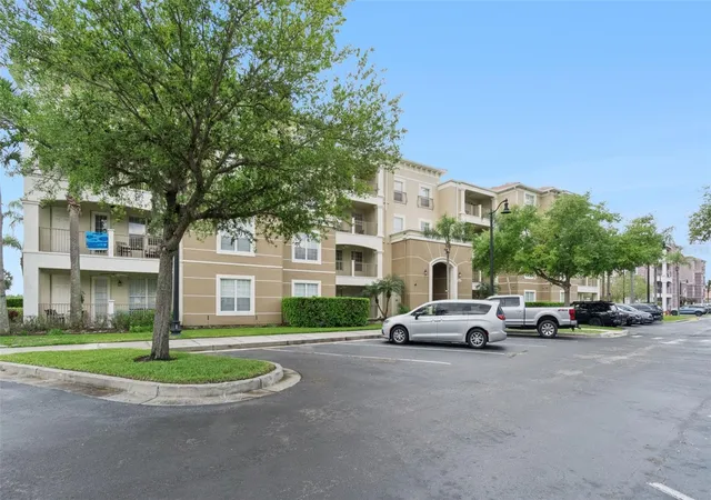 Photo 3 of Condo for sale at 4816 Cayview Ave #201, Orlando, FL 32819 | MLS# S5146636 | Listing updated on 2026-10-07