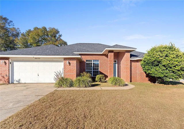 1st image of 6622 Hallendale Dr, Pensacola, FL 32526 | MLS# TB8491265