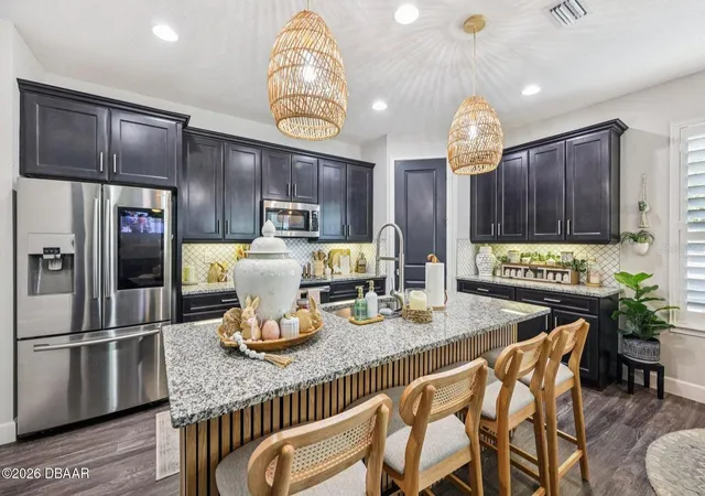 3rd image of 6827 Forkmead Ln, Port Orange, FL 32128 | MLS# V4948159