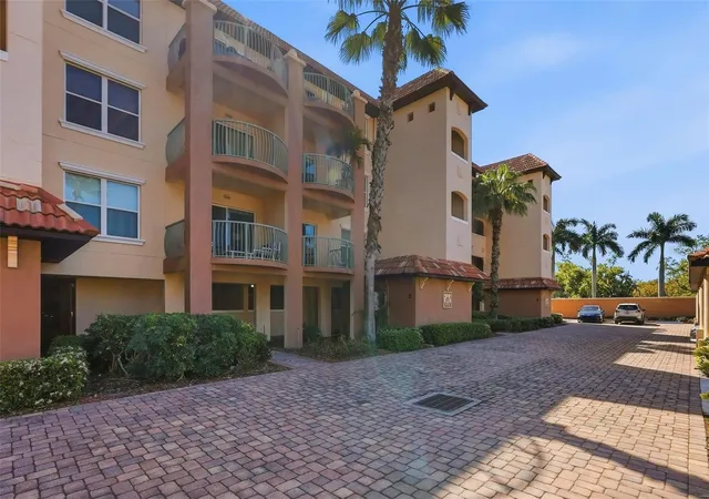 Condo for sale at 1695 Pinellas Bayway S #E4, TIERRA VERDE, FL 33715 | MLS# TB8491329