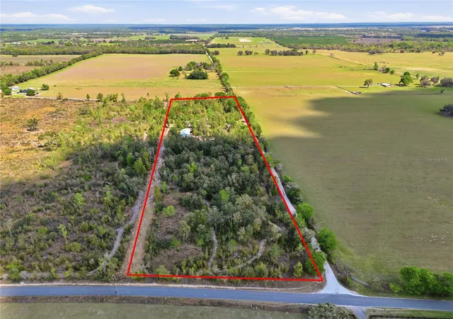 4th image of 29578 Sw 63Rd Ave, Newberry, FL 32669 | MLS# GC538908