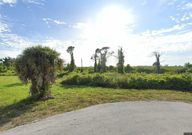 1st image of 171 W Pine Valley Ln, Rotonda West, FL 33947 | MLS# D6146799
