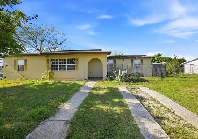Photo 2 of Single family home for sale at 21585 Olean Blvd, Port Charlotte, FL 33952 | MLS# C7524051 | Listing updated on 2026-09-10