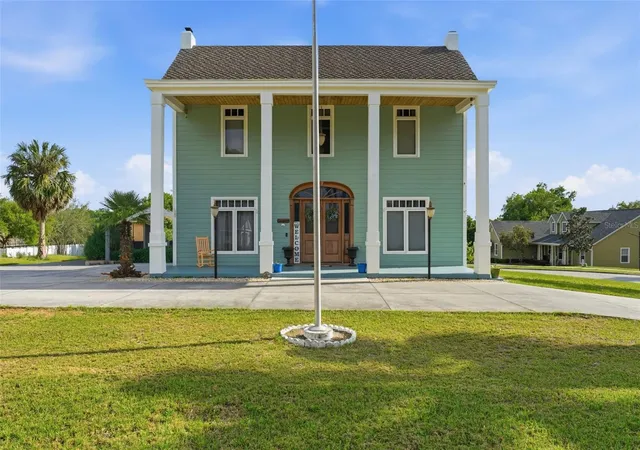 3rd image of 835 Butch Cassidy Ln, Eustis, FL 32726 | MLS# G5110227