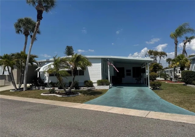 1st image of 611 Iris Dr, Venice, FL 34293 | MLS# N6143632