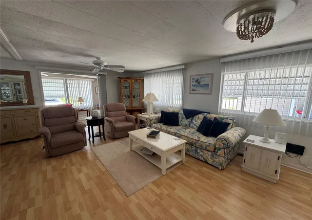 Photo 3 of Manufactured home for sale at 611 Iris Dr, Venice, FL 34293 | MLS# N6143632 | Listing updated on 2026-09-04