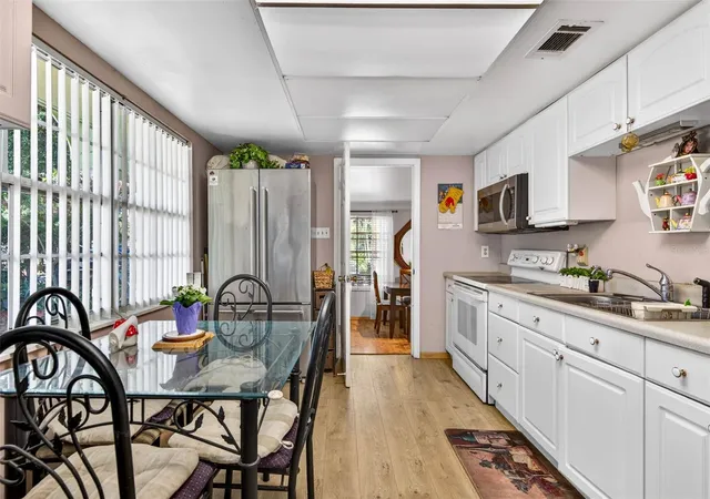 Homes for sale in Tampa, FL | 1417 W Yukon St, Tampa, FL 33604 | MLS# TB8491428