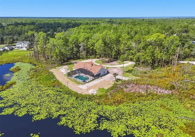 Photo 4 of Single family home for sale at 349 Seminole Woods Blvd, Geneva, FL 32732 | MLS# O6394362 | Listing updated on 2026-09-24
