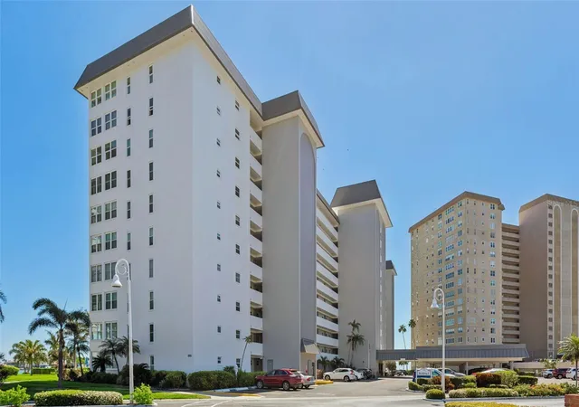 Photo 2 of Condo for sale at 5130 Brittany Dr S #1002, Saint Petersburg, FL 33715 | MLS# A4687843 | Listing updated on 2026-09-02