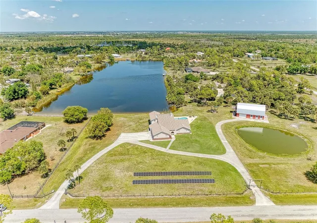 4th image of 770 Buckskin Ct, Englewood, FL 34223 | MLS# A4687845