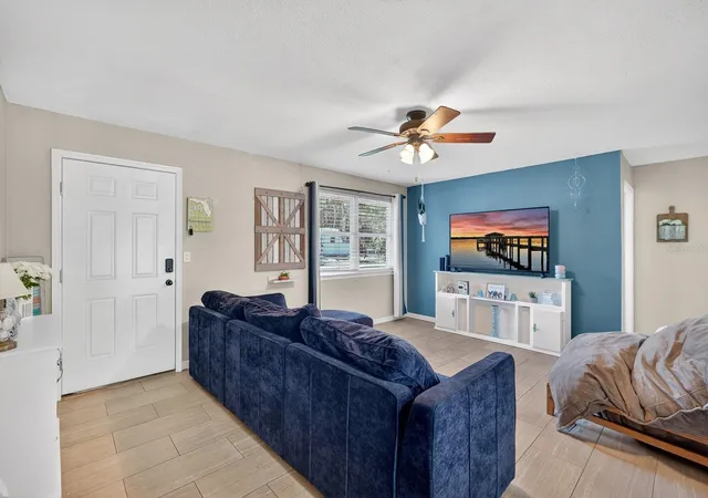Homes for sale in Daytona Beach, FL | 327 London Rd, Daytona Beach, FL 32117 | MLS# V4948167