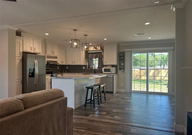 Homes for sale in Fruitland Park, FL | 4601 Oak St, Fruitland Park, FL 34731 | MLS# G5110230
