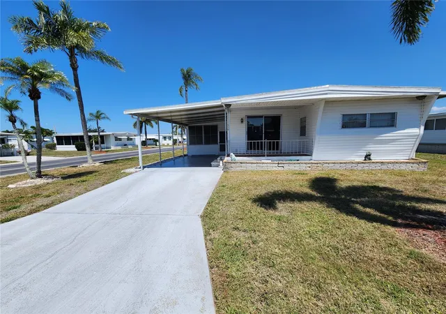 2nd image of 316 Danube Cir, Bradenton, FL 34207 | MLS# A4687856