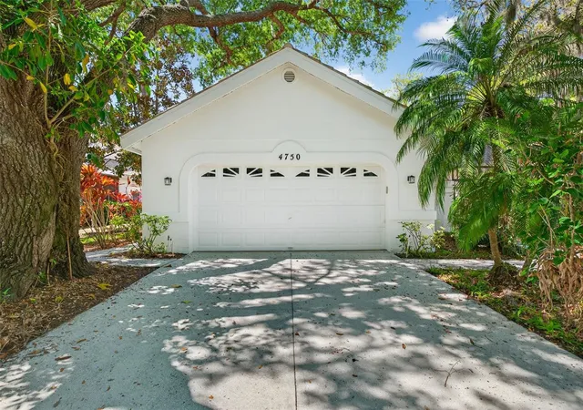 Photo 2 of Single family home for sale at 4750 Tivoli Ave, Sarasota, FL 34235 | MLS# A4687861 | Listing updated on 2026-09-07